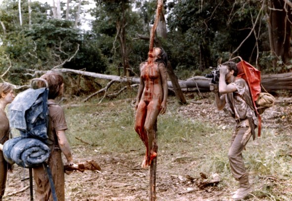 Cannibal_Holocaust_1