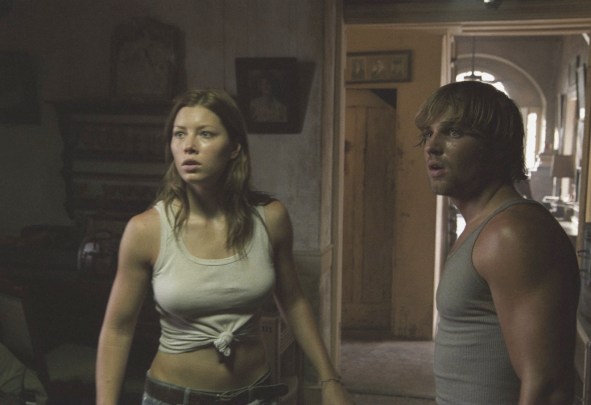 The-Texas-Chainsaw-Massacre-2003-stills-the-texas-chainsaw-massacre-series-3278049-1400-912