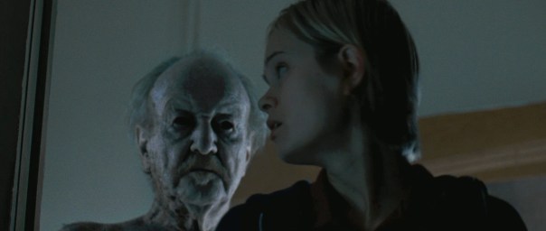 sara-paxton-as-claire-in-the-innkeepers-2011