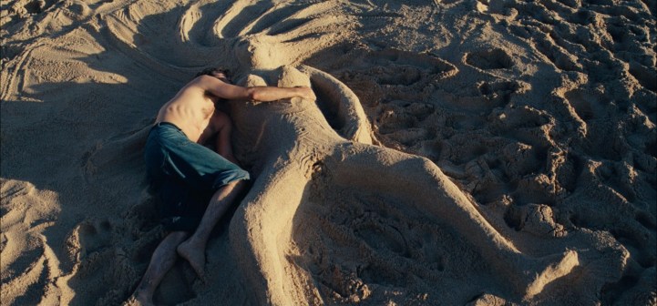 1500x3000px-LL-0652a38b_the-master-blu-ray-screenshot-0005447-I-1920