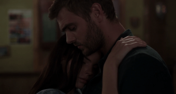 Siren 2x04 "Oil &amp; Water" - Eline Powell &amp; Alex Roe