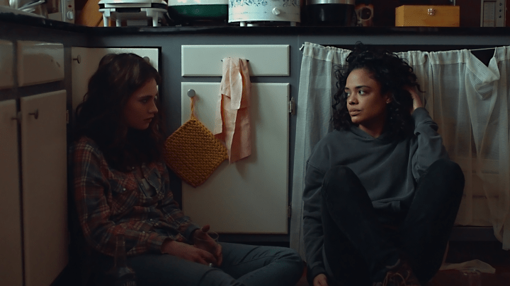 Father Son Holy Gore: Little Woods (2019) - Lily James &amp; Tessa Thompson