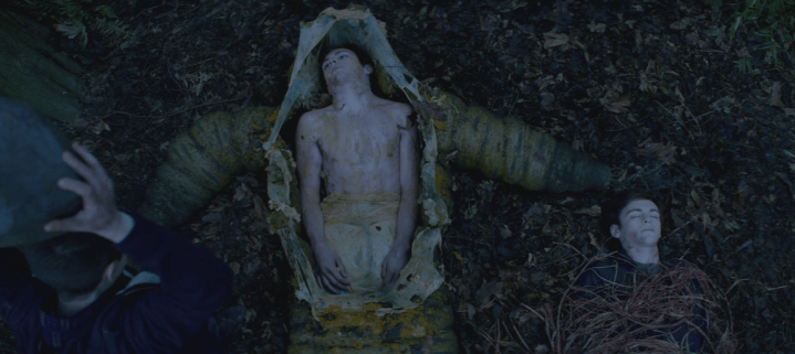 Father Son Holy Gore - Chilling Adventures of Sabrina - Ross Lynch2