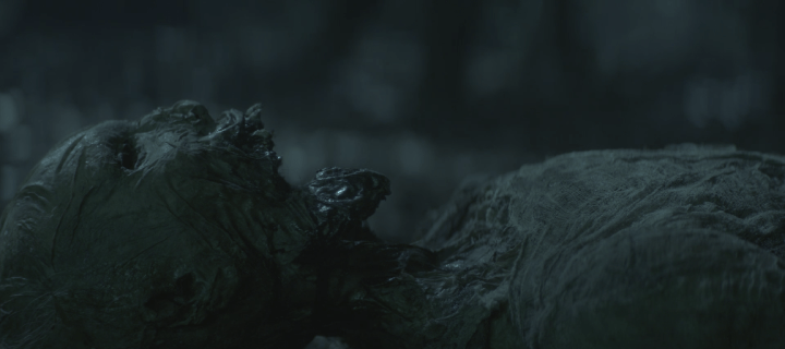 Father Son Holy Gore - Swamp Thing - Corpse Falls From Tree