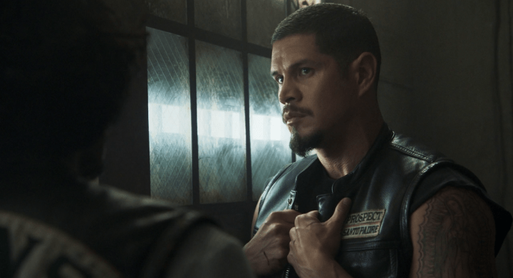 Father Son Holy Gore - Mayans M.C. - JD Pardo as EZ Reyes