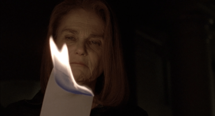 Father Son Holy Gore - The Walking Dead - Tovah Feldshuh as Deanna Moore