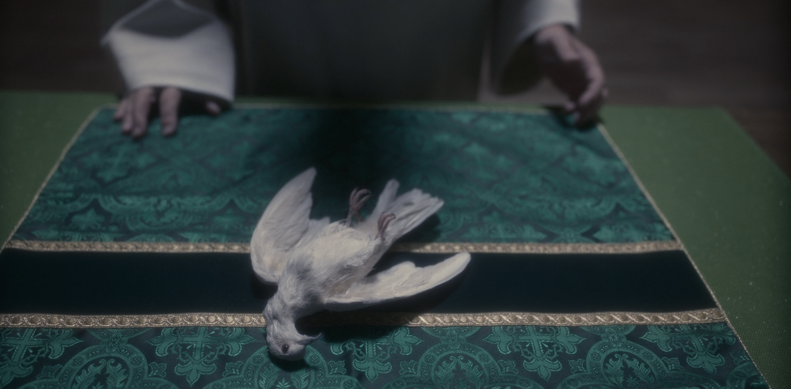Father Son Holy Gore - The Haunting of Bly Manor - Dead Bird