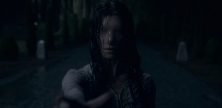 Father Son Holy Gore - The Haunting of Bly Manor - Faceless Woman