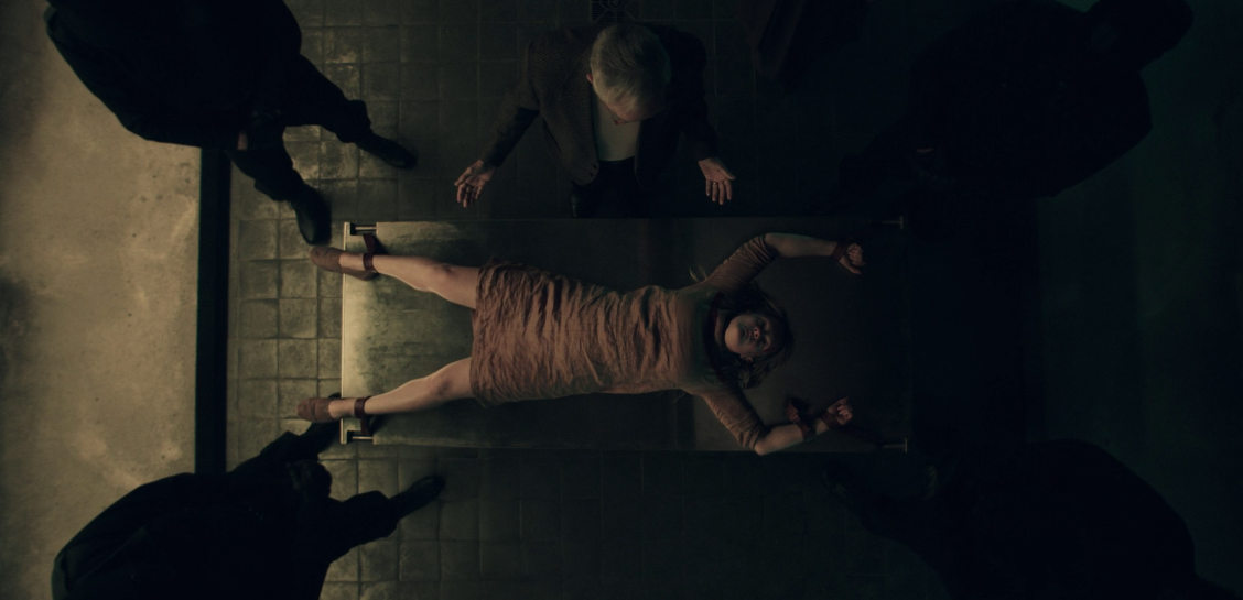 Father Son Holy Gore - The Handmaid's Tale - June on Table