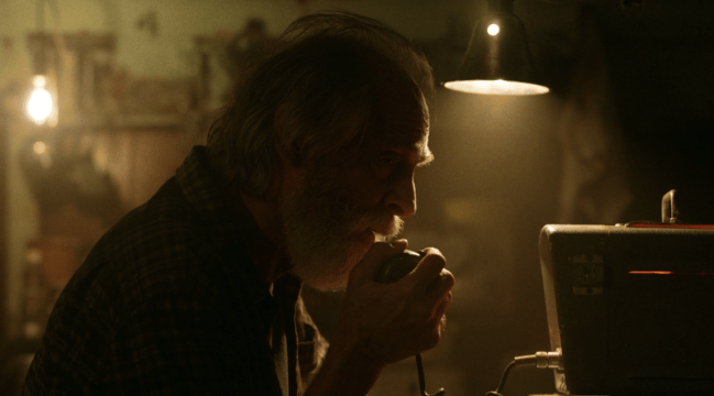 Father Son Holy Gore - Fear the Walking Dead - John Sr on the Radio