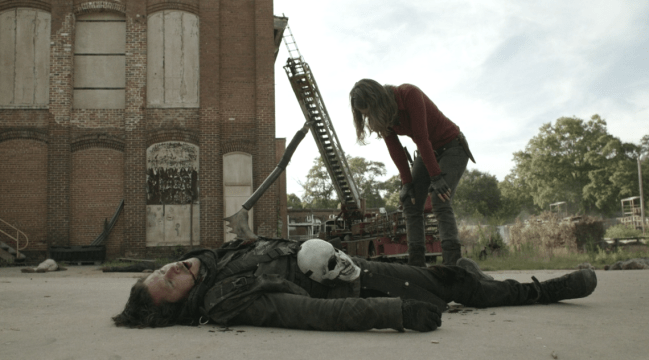 Father Son Holy Gore - The Walking Dead - Maggie Kills Carver