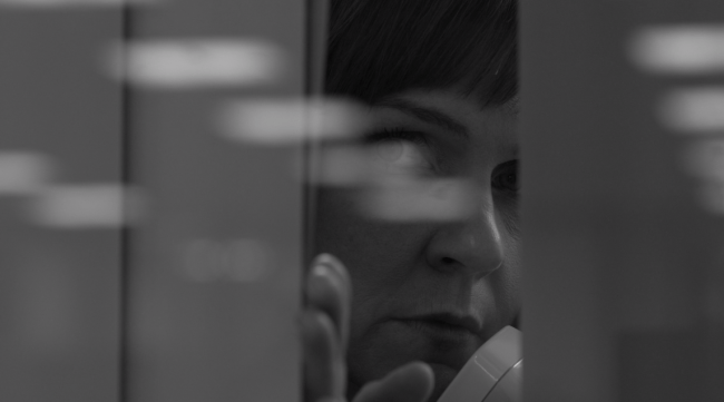 Father Son Holy Gore - Better Call Saul - Kim Peeking