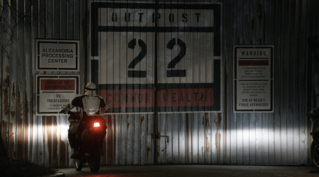 Father Son Holy Gore - The Walking Dead Season 11 - Outpost 22 Alexandria Processing Facility