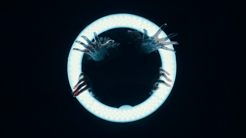 Father Son Holy Gore - The Influencer - Ring Light Ghosts